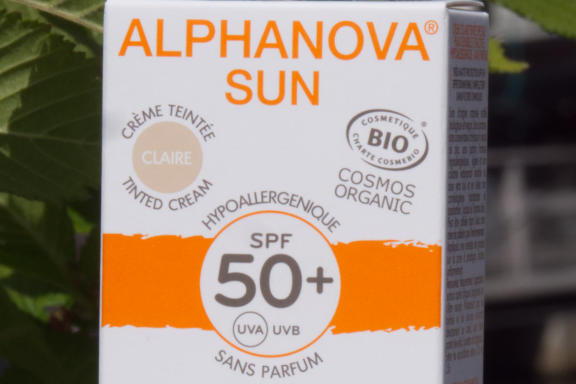 Bio SPF 50+ Getinte zonnebrandcrème / hypoallergeen (50g): verpakking bovenkant